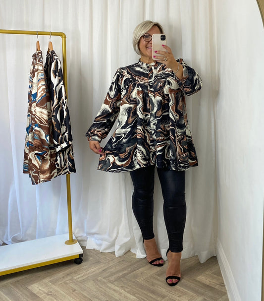 Marble Print Swing Shirt In Black And Brown